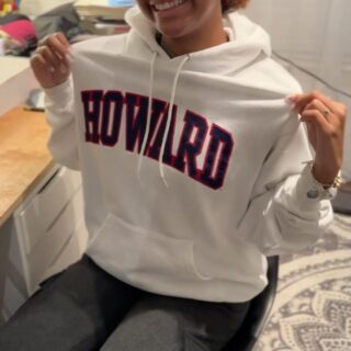 My daughter has big dreams of attending Howard University! @bigfuture.official #realtalktuesday has been a BIG help to connect Black students & families with resources to help us plan for the future! That includes #scholarships & #HBCUs! To get resources and learn more, go to BigFuture.org/RTSpring